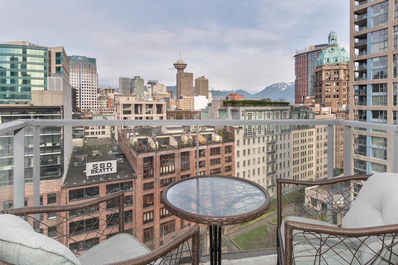 The Altitude Lägenhet Vancouver Exteriör bild